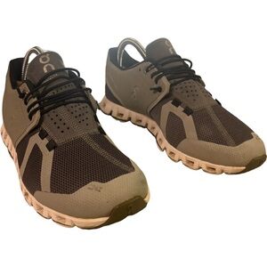 On Running Women's Grey On Cloud 5